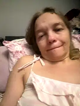 Snapshot of Susanel chatting on 19, 10, 2025 Susanel online show from 19, 10, 2025