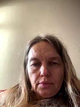 Snapshot of Susanel chatting on 5, 11, 2025 Susanel online show from 5, 11, 2025