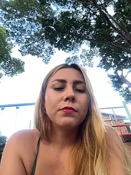 Snapshot of Brittanyrosexx chatting on 15, 10, 2025 Brittanyrosexx online show from 15, 10, 2025