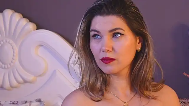 FeliciaKrige online show from 4, 3, 2025