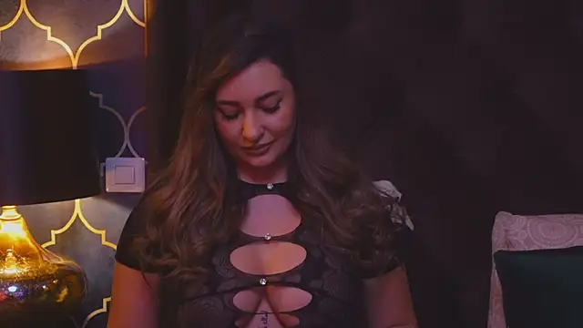 YaaraCollins online show from 28, 12, 2024