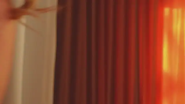 YaaraCollins online show from 4, 3, 2025