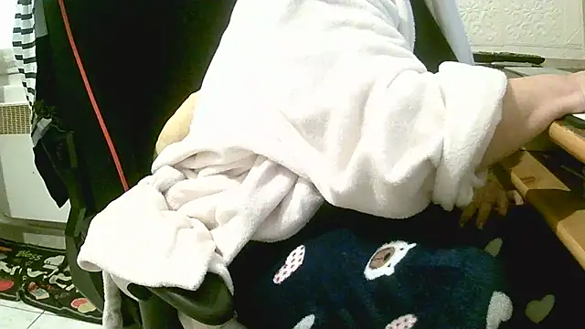 Snapshot of douceur63 chatting on 27, 3, 2026 douceur63 online show from 27, 3, 2026