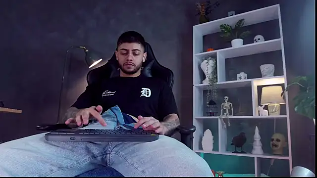 alessandro duty online show from 18, 10, 2025