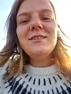 Cutegirlforyou online show from 17, 9, 2025