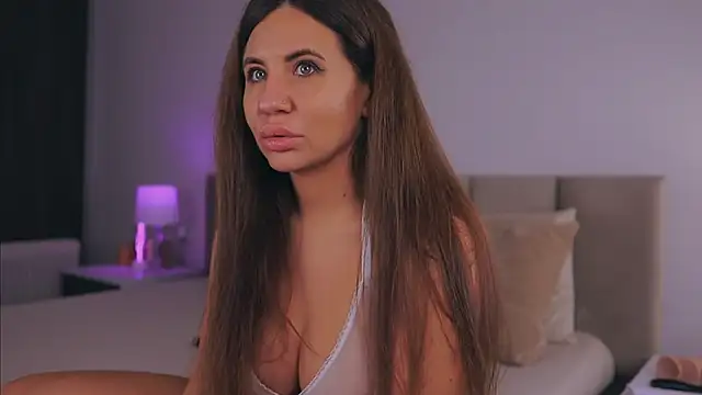 Snapshot of LollieSplash chatting on 9, 11, 2025 LollieSplash online show from 9, 11, 2025