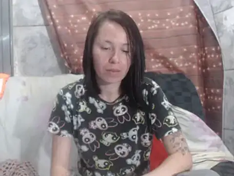 Venusluxodomme online show from 2, 12, 2025