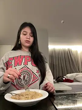 kiarafonseca  online show from 8, 10, 2025