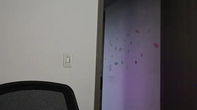 trieone online show from 28, 9, 2025