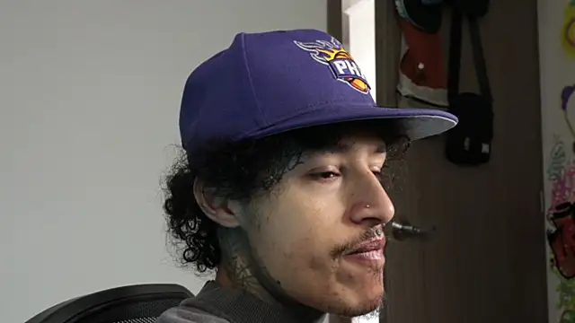 trieone online show from 25, 3, 2026