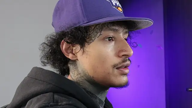 trieone online show from 19, 4, 2026