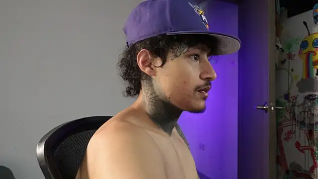 trieone online show from 27, 4, 2026