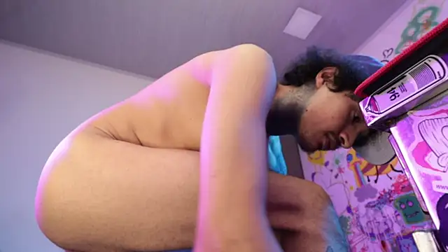 trieone online show from 28, 4, 2026