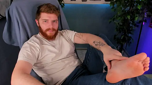 Snapshot of DominicGengry chatting on 27, 11, 2025 DominicGengry online show from 27, 11, 2025