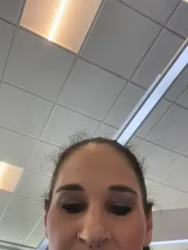 lolabunny9 online show from 31, 1, 2025