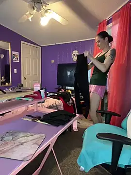 lolabunny9 online show from 2, 2, 2025