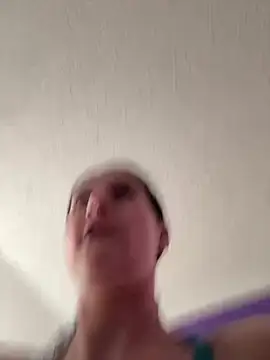 lolabunny9 online show from 3, 2, 2025