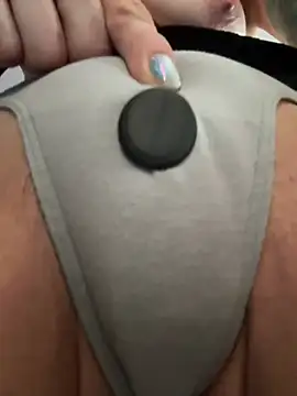 lolabunny9 online show from 11, 3, 2025