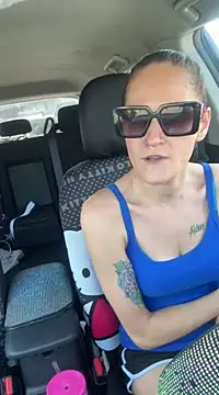 lolabunny9 online show from 14, 3, 2025