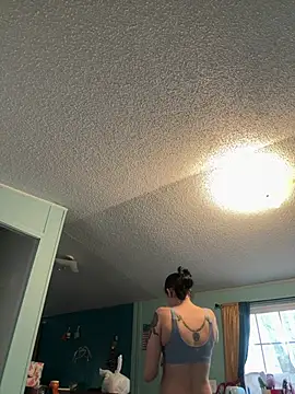 lolabunny9 online show from 15, 2, 2026