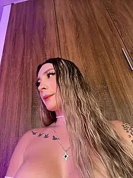 bunny bicht online show from 23, 7, 2026
