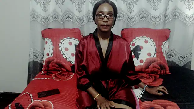 Snapshot of NikkyJigglesX chatting on 18, 2, 2025 NikkyJigglesX online show from 18, 2, 2025