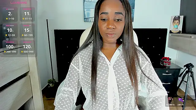 cristaaalclocks1 online show from 13, 4, 2026