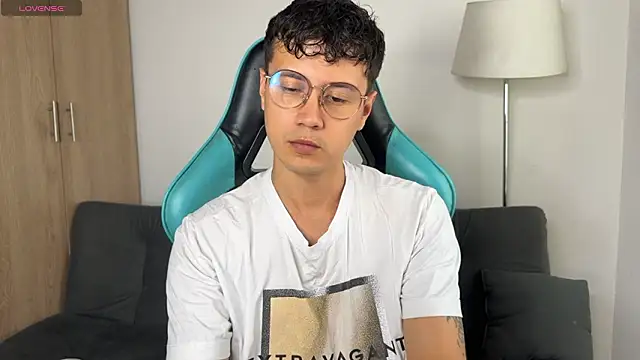 LeaneSeb online show from 8, 3, 2026