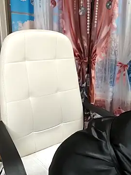 Mika Passion online show from 10, 4, 2026