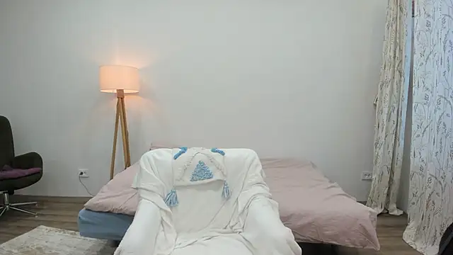 Snapshot of Alexisweet chatting on 7, 11, 2025 Alexisweet online show from 7, 11, 2025