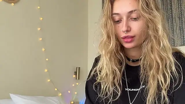 MonicaMilz online show from 3, 3, 2026