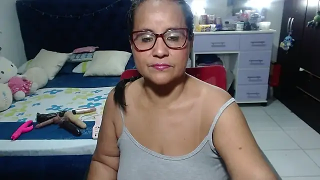 pervert mommy  online show from 11, 3, 2026