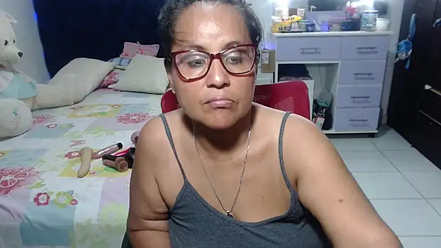 pervert mommy  online show from 23, 4, 2026