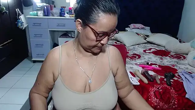 pervert mommy  online show from 13, 6, 2026