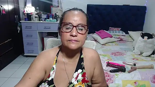 pervert mommy  online show from 28, 7, 2026