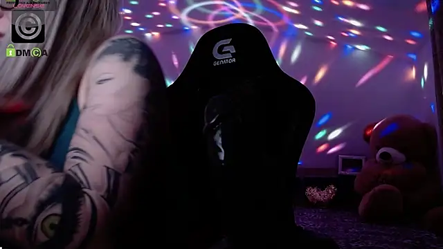 SonyaDevon online show from 23, 1, 2025