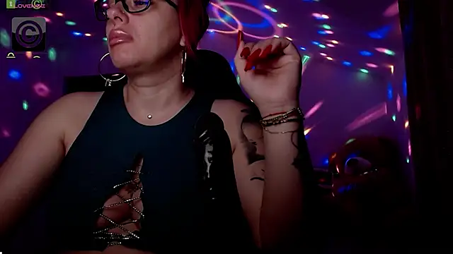 SonyaDevon online show from 29, 4, 2026