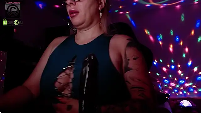 SonyaDevon online show from 5, 7, 2026