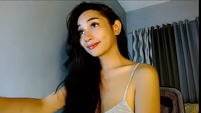 SweetLilly 18 online show from 15, 7, 2026
