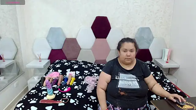 Snapshot of angel_blue chatting on 8, 6, 2026 angel blue online show from 8, 6, 2026