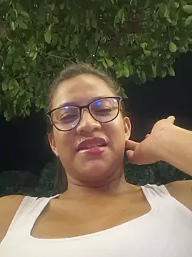 Snapshot of DAELAA chatting on 22, 2, 2025 DAELAA online show from 22, 2, 2025