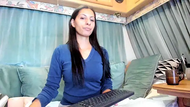 Dirty-Bya online show from 17, 9, 2025