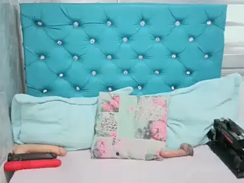 MAARYMOON online show from 10, 2, 2025