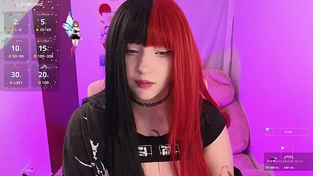 KuroChan420 online show from 26, 9, 2025