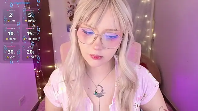 KuroChan420 online show from 14, 1, 2026