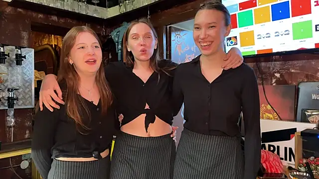 Snapshot of dirtypub chatting on 8, 2, 2025 dirtypub online show from 8, 2, 2025