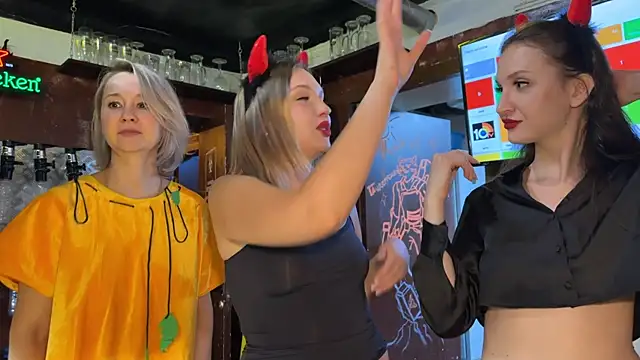 Snapshot of dirtypub chatting on 31, 10, 2025 dirtypub online show from 31, 10, 2025