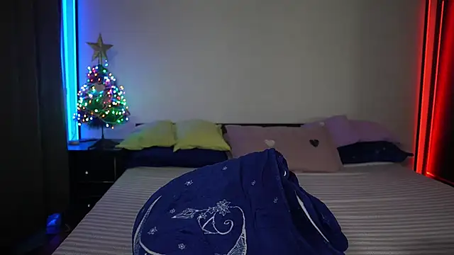 TiffanyPierce online show from 30, 12, 2024