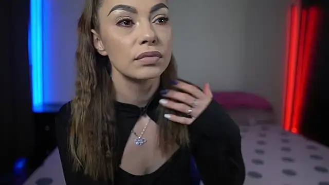 TiffanyPierce online show from 14, 1, 2025