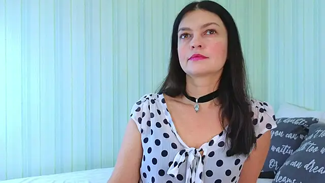  Lily  online show from 9, 1, 2025